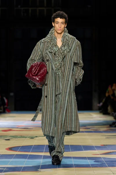 Look 33